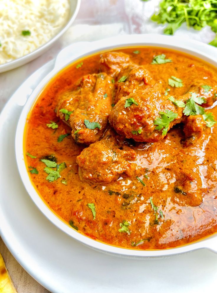 CHICKEN CURRY